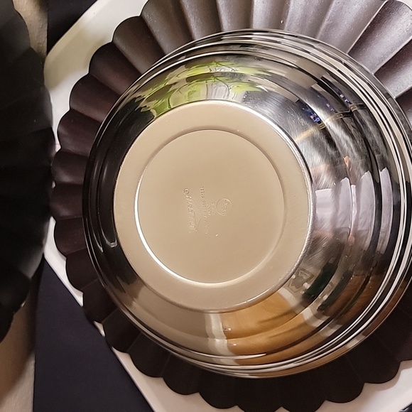 Vollrath Insulated Stainless Steel Bowl - Picture 5 of 8